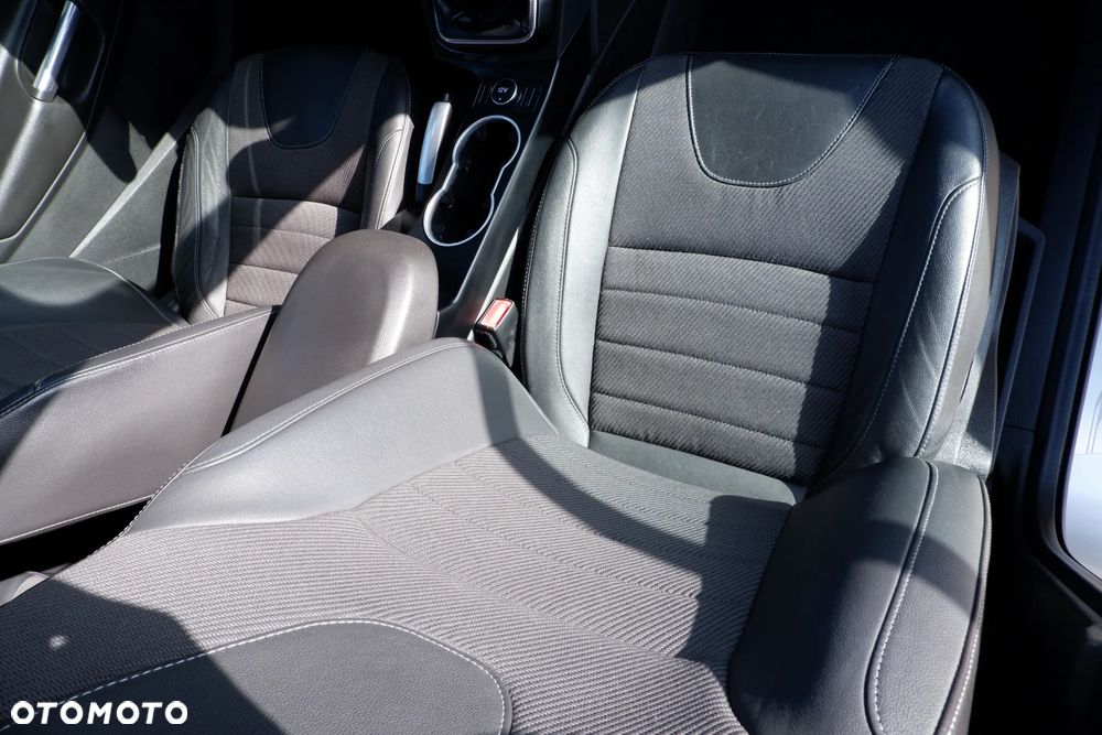 Ford Kuga 2.0 TDCi 4WD Titanium - 8