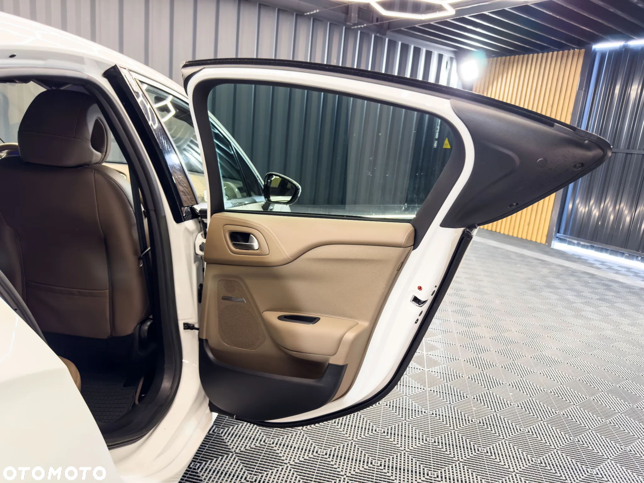 Citroën DS4 HDi 115 Chic - 19