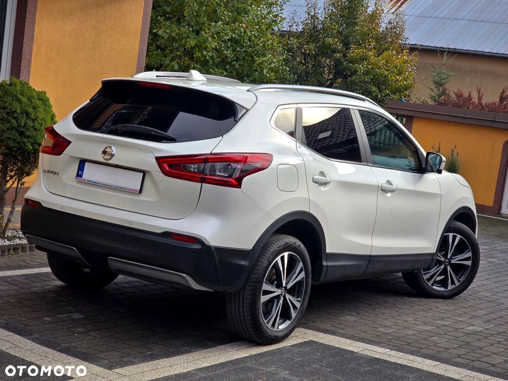 Nissan Qashqai 1.3 DIG-T N-CONNECTA - 10