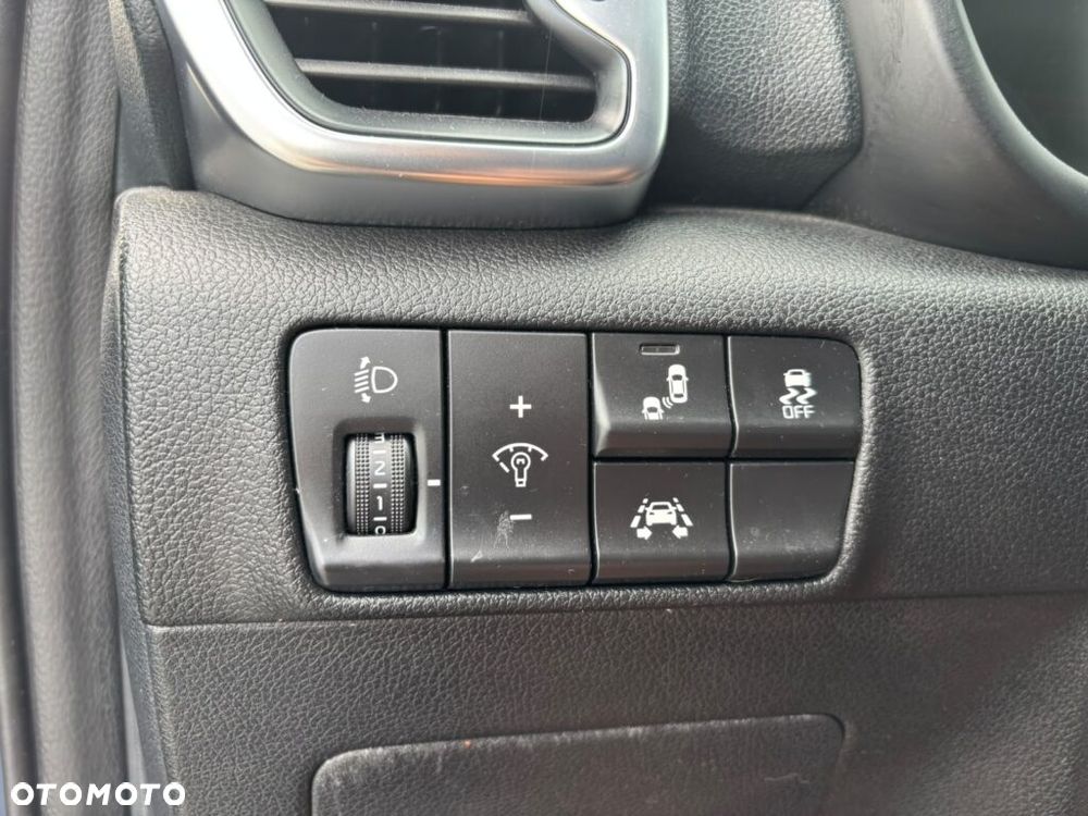 Kia Sportage 1.7 CRDI 2WD Dream-Team Edition - 9