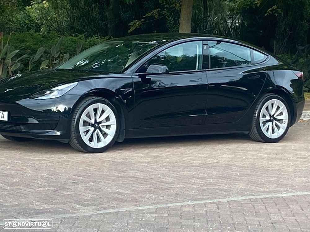 Tesla Model 3 - 11