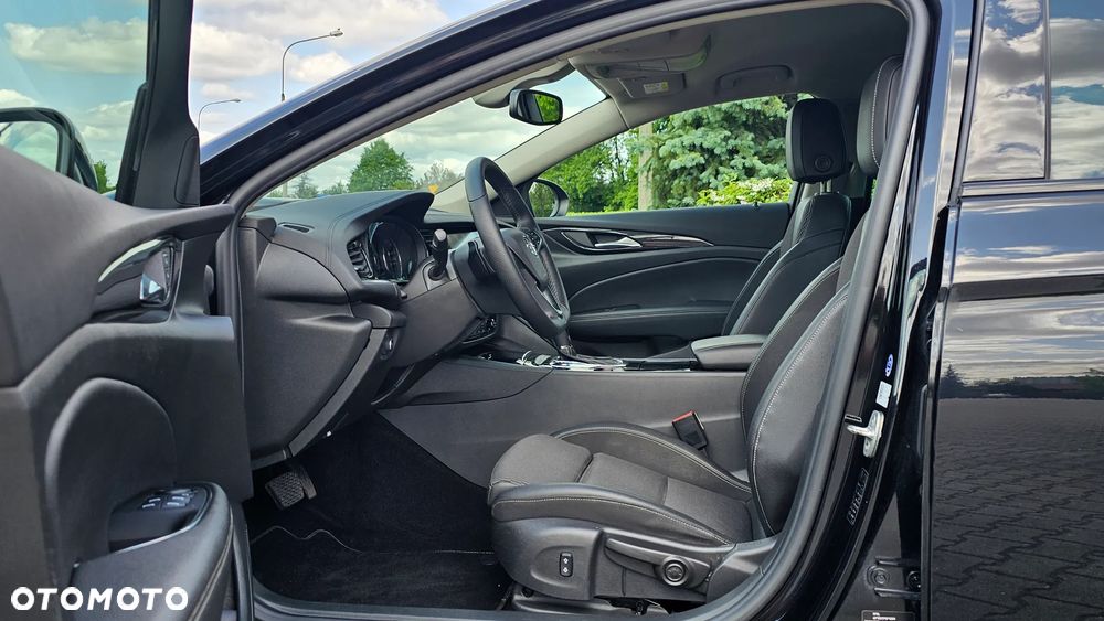 Opel Insignia Sports Tourer 2.0 Diesel Automatik Innovation - 27