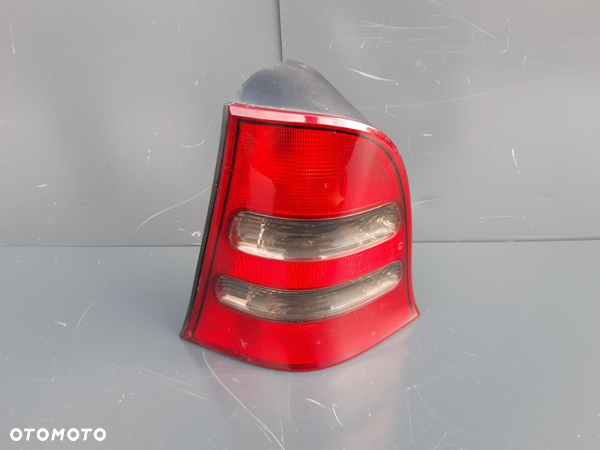 Lampa tylna lewa Mercedes A klasa Lift 01-04r.