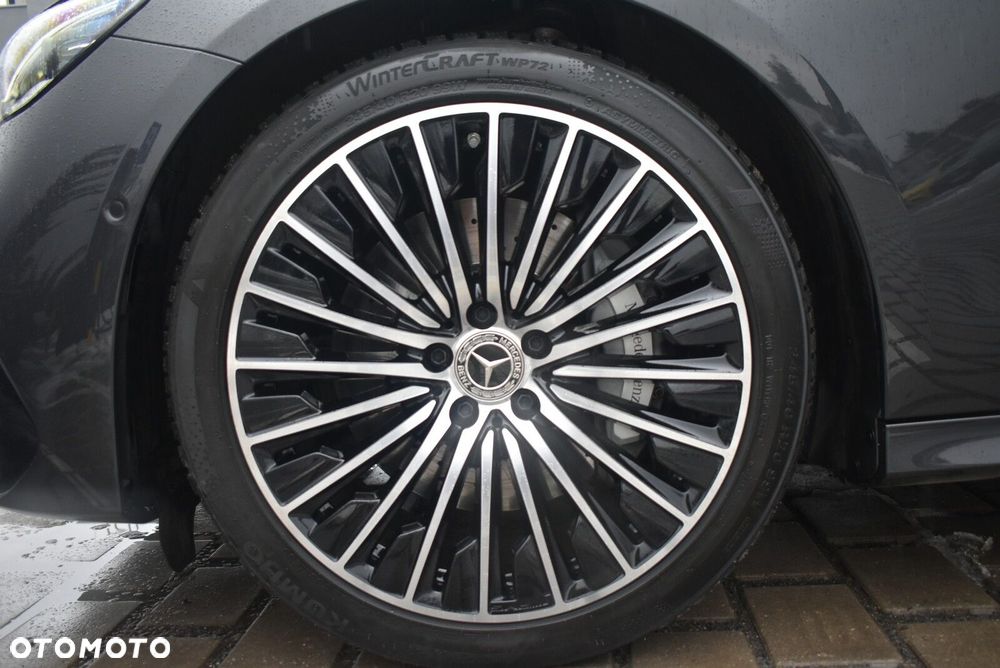 Mercedes-Benz Klasa E 220 d mHEV 4-Matic AMG 9G-Tronic - 11