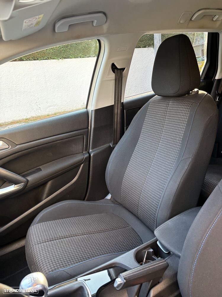 Peugeot 308 SW - 21