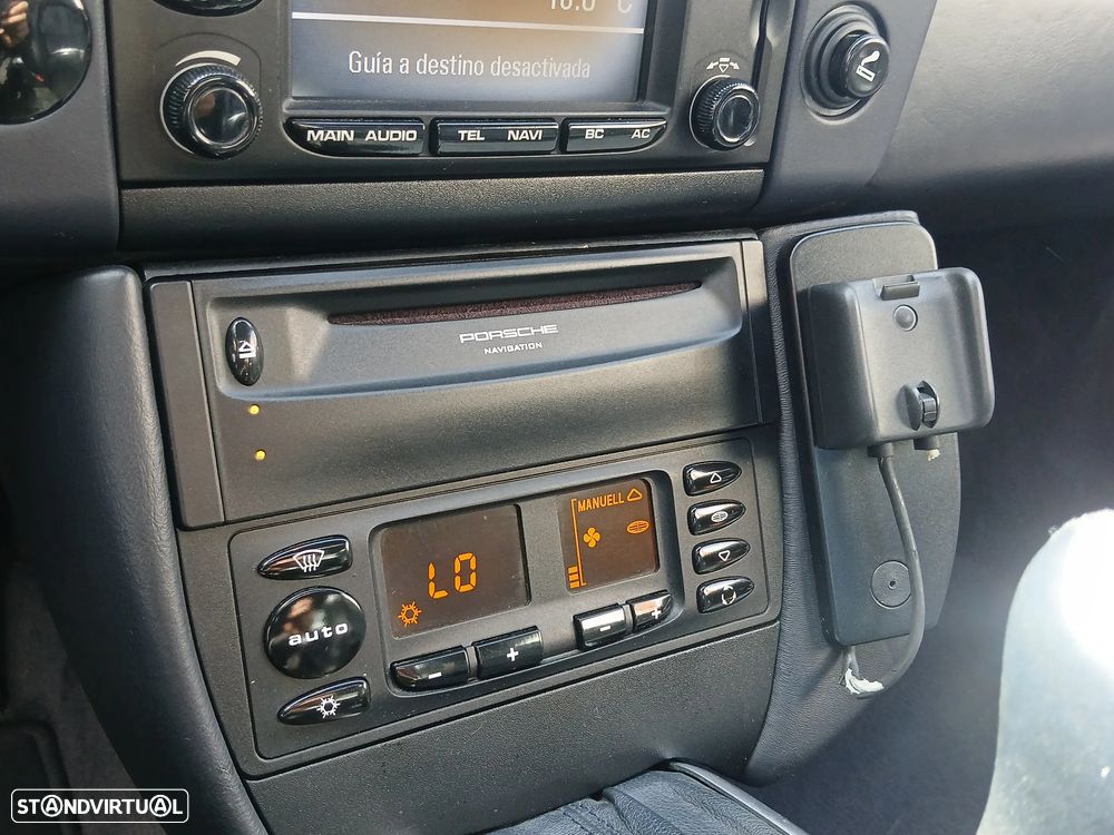 Porsche 911 Série F - 30