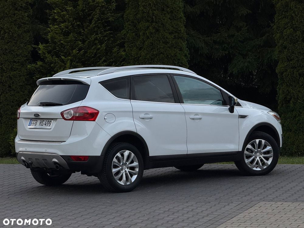Ford Kuga 2.0 TDCi 2x4 Titanium - 3