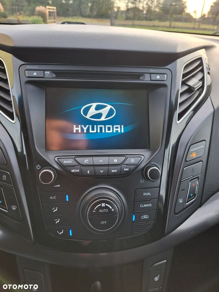 Hyundai i40 i40cw 1.6 Fifa World Cup Edition - 32