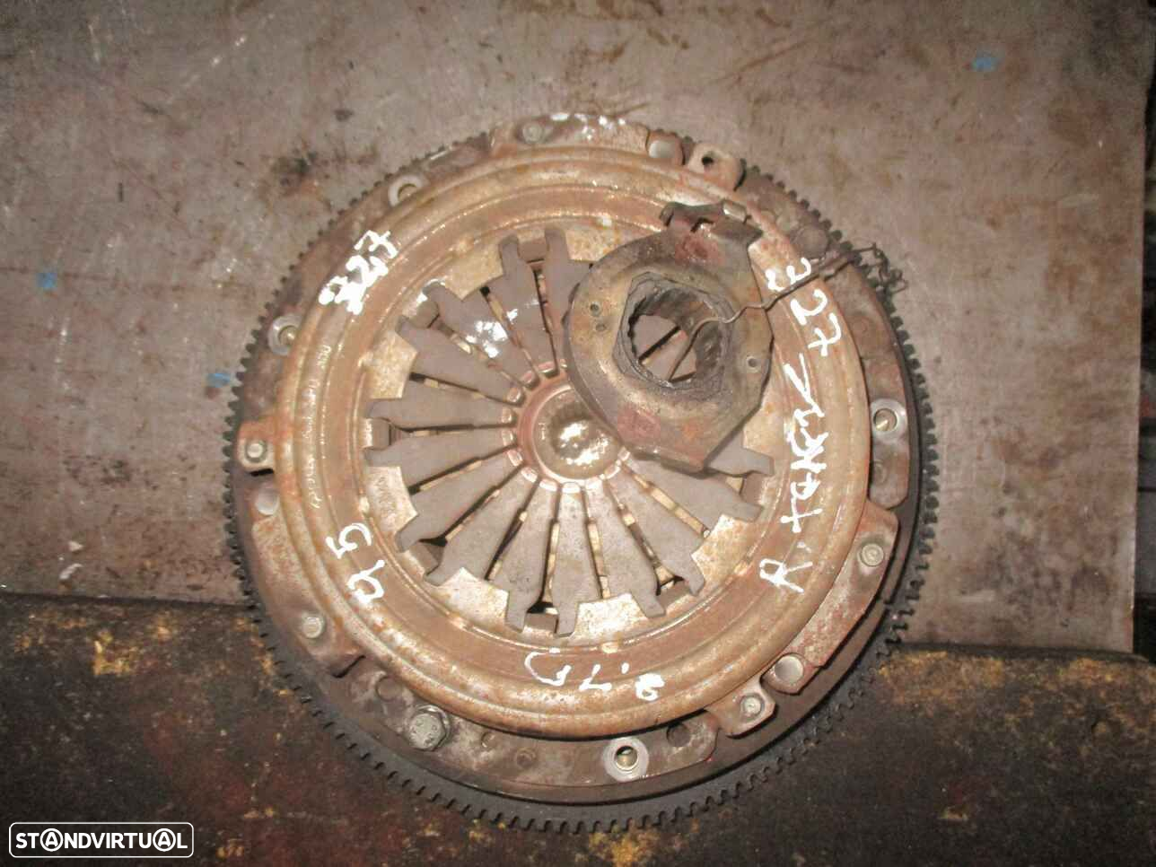 Embraiagem 770085803500 RENAULT TRAFIC 1995 2.1D VALEO/195MM MONOMASSA COMPLETO COM ROLAMENTO - 2