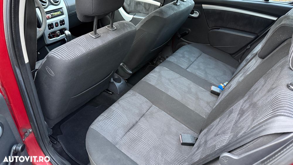 Dacia Sandero 1.6 MPI Laureate - 9