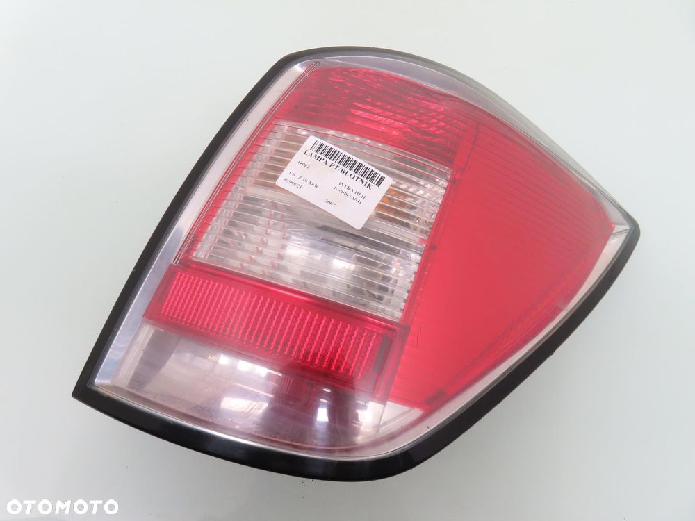 LAMPA PRAWA TYLNA OPEL ASTRA III H KOMBI 13223674 - 9