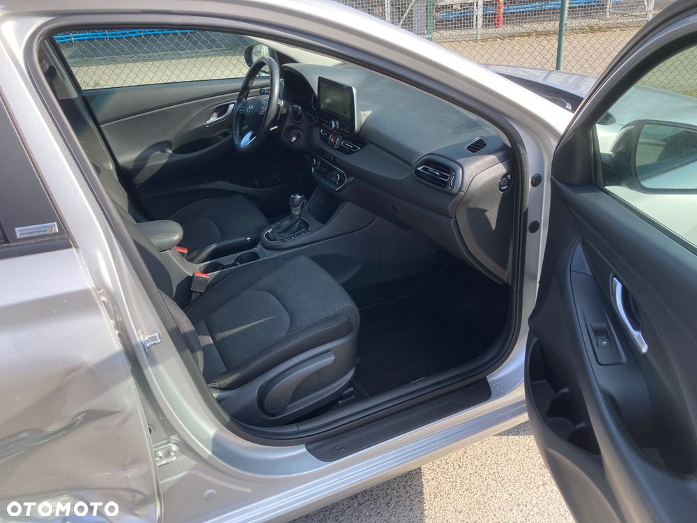 Hyundai i30 1.6 CRDI DCT EDITION 30+ - 17