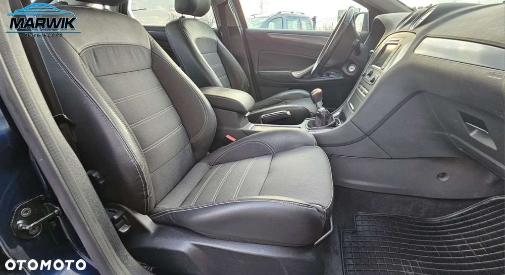 Ford Mondeo - 10