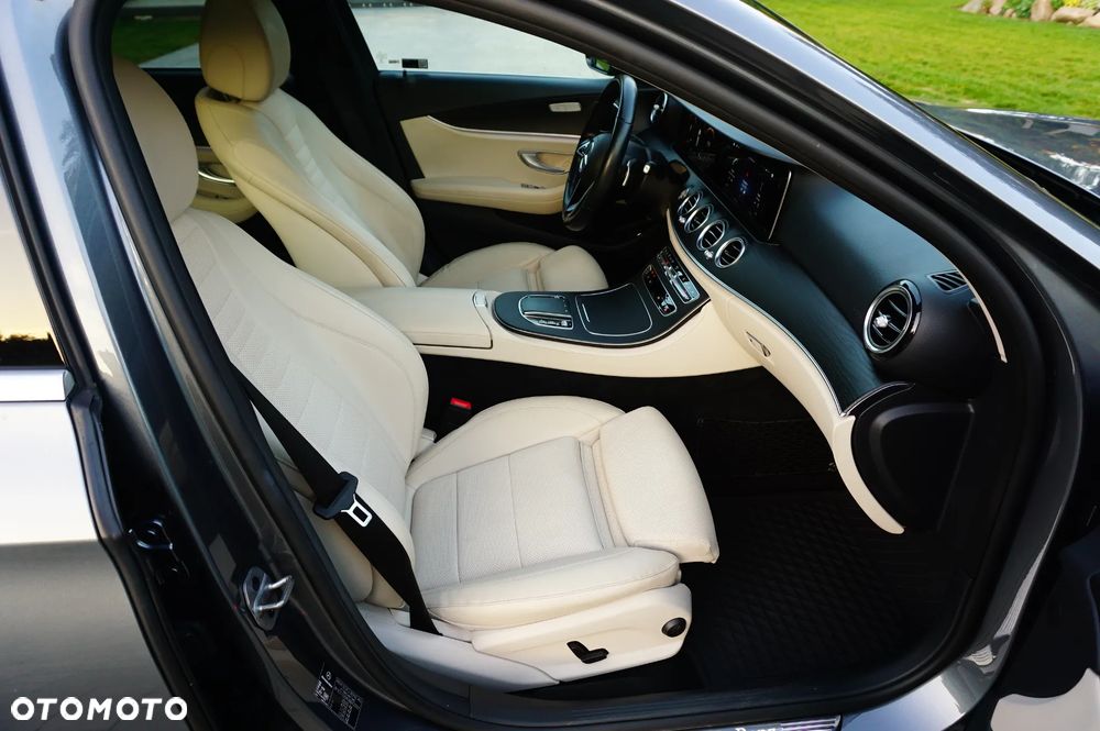 Mercedes-Benz Klasa E 220 d Avantgarde - 21
