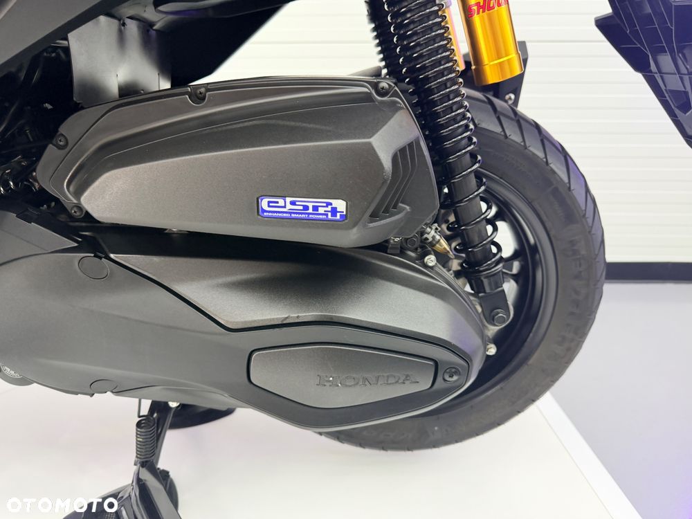 Honda ADV350 - 26