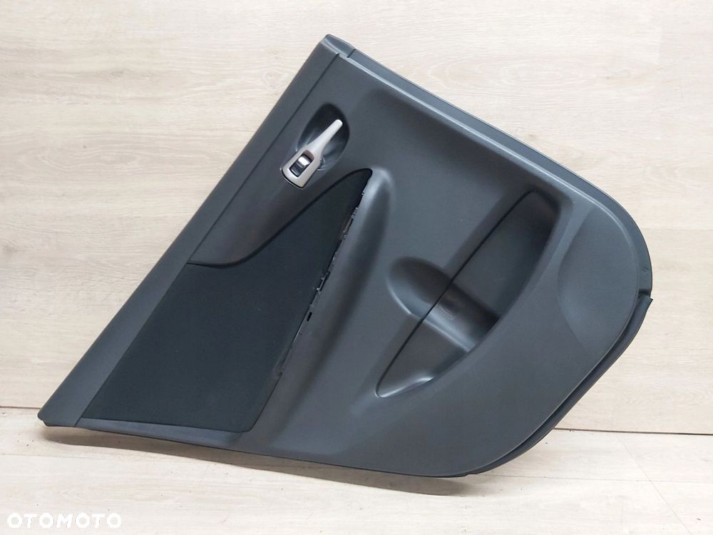 Toyota Corolla E15 boczek tapicerka drzwi lewy tył - 1