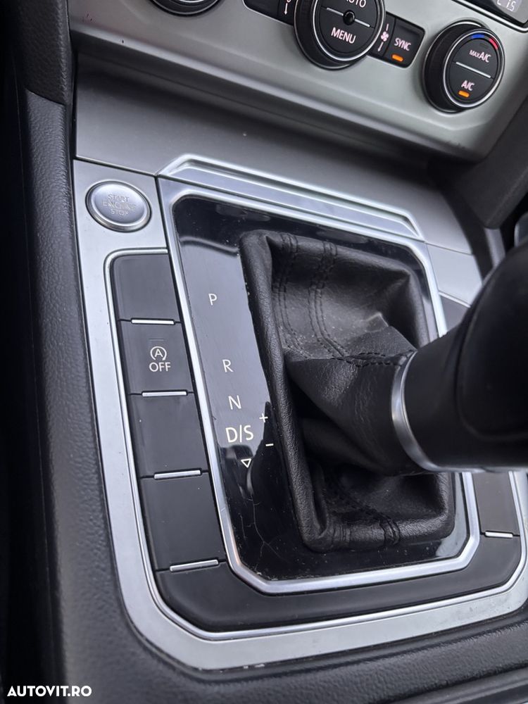 Volkswagen Passat - 14