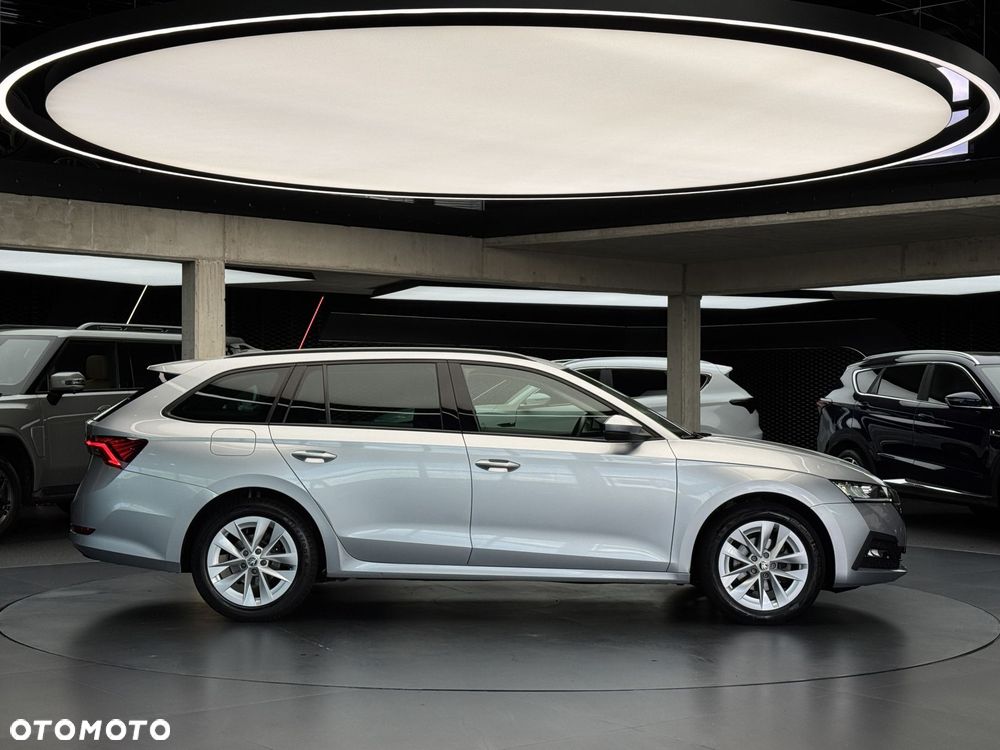 Skoda Octavia 2.0 TDI Ambition DSG - 7
