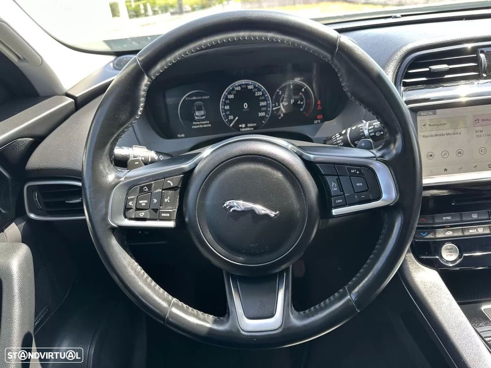Jaguar F-Pace 20d AWD Aut. R-Sport - 41
