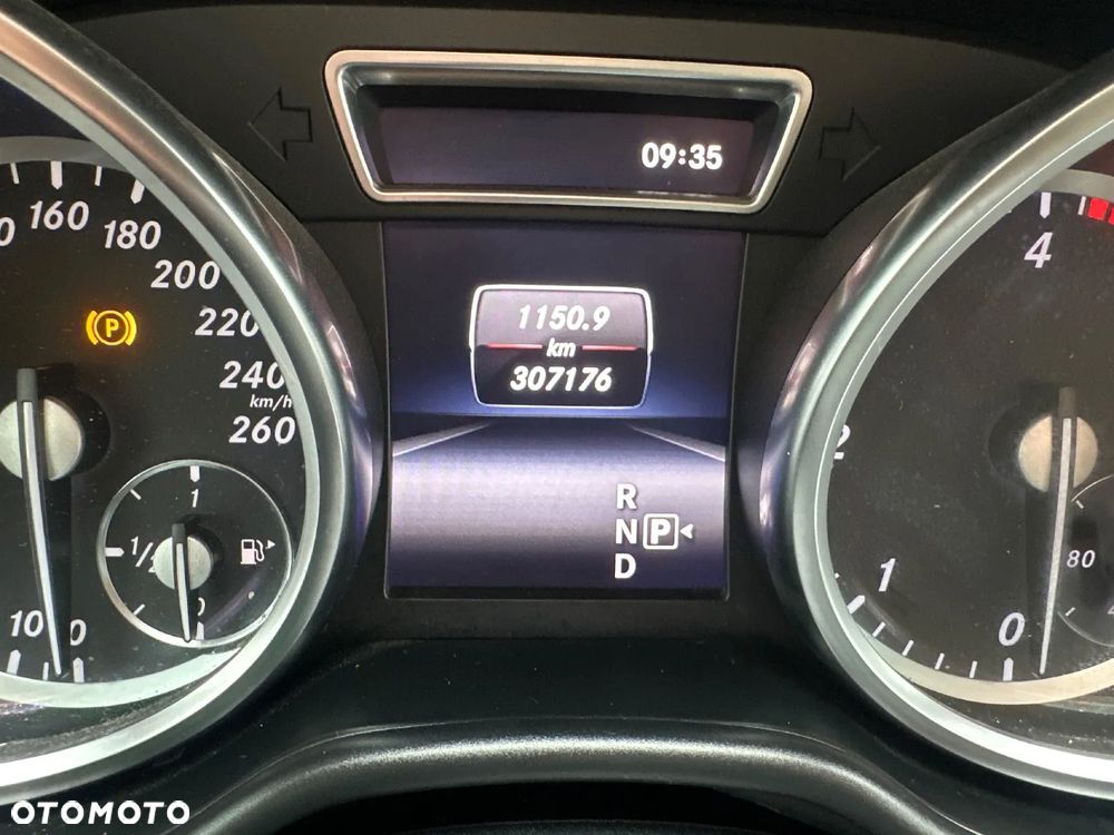 Mercedes-Benz GL - 9