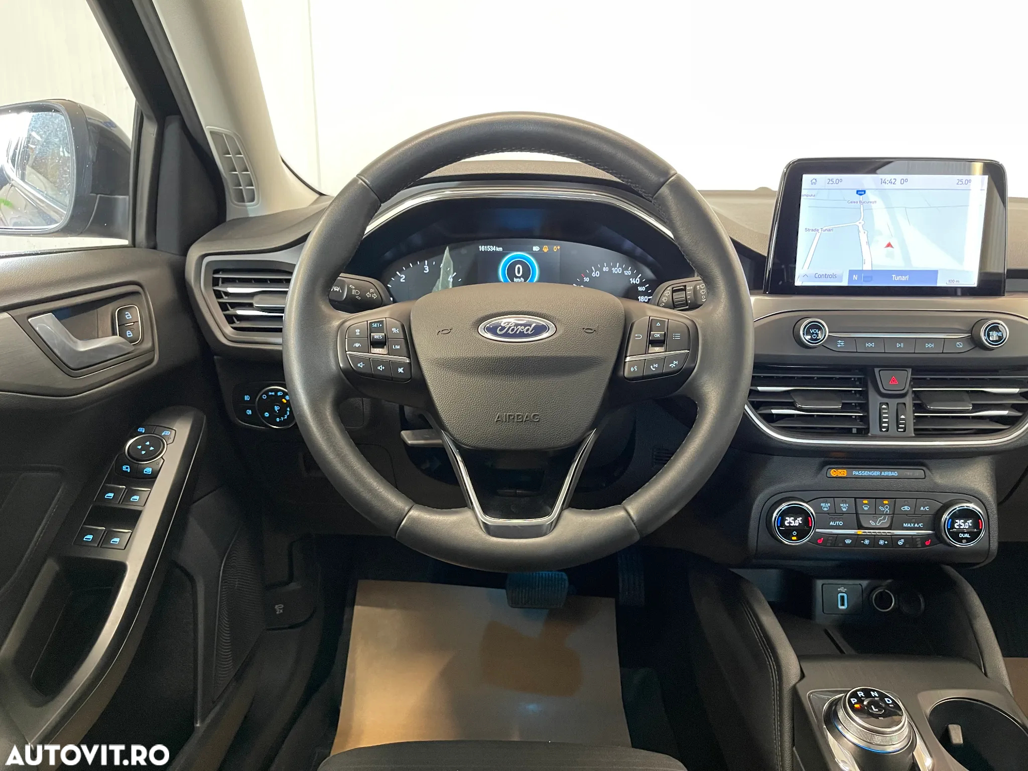 Ford Focus Turnier 2.0 EcoBlue Start-Stopp-System Aut. TITANIUM - 6