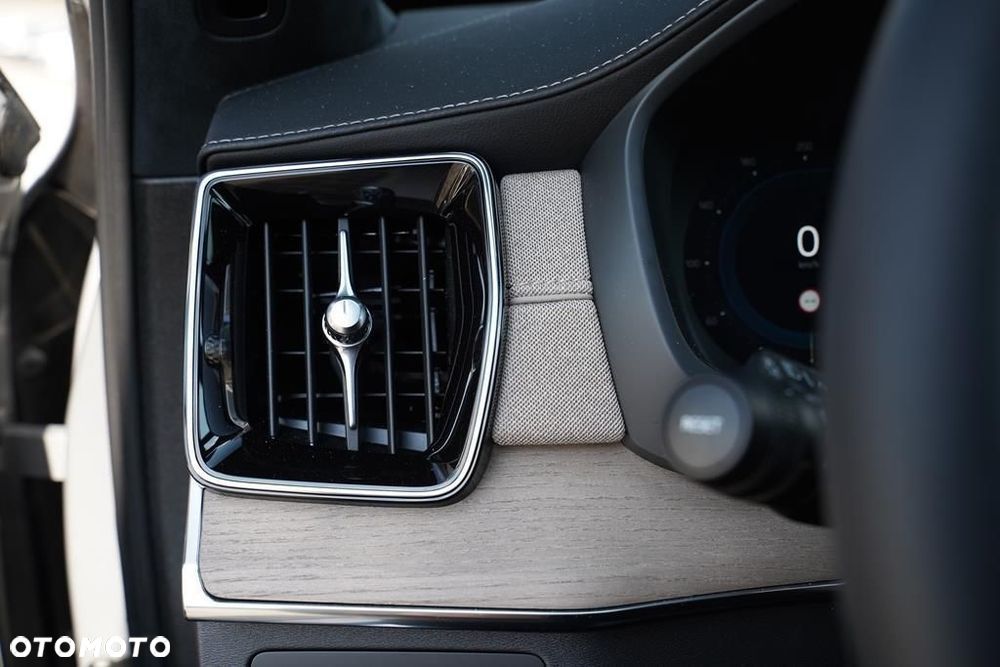 Volvo XC 90 B5 B AWD Ultra Bright 7os - 17