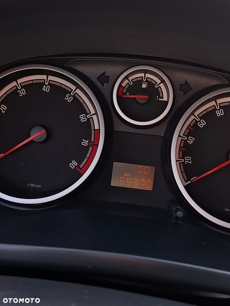 Opel Corsa 1.2 16V - 7