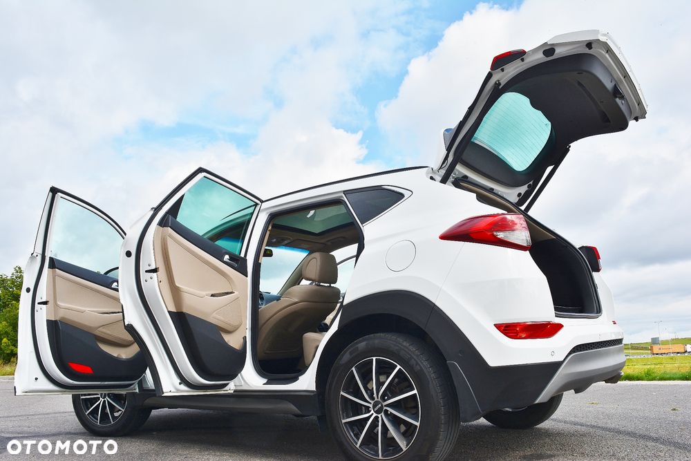 Hyundai Tucson 2.0 CRDI Premium 4WD - 16