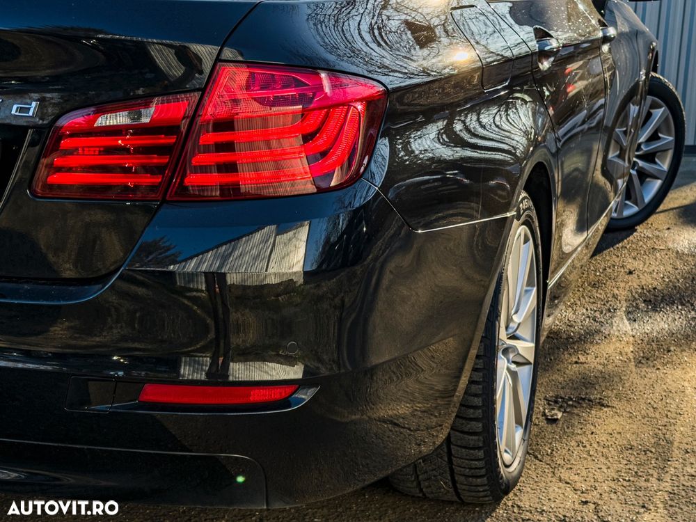 BMW Seria 5 525d Aut. - 17