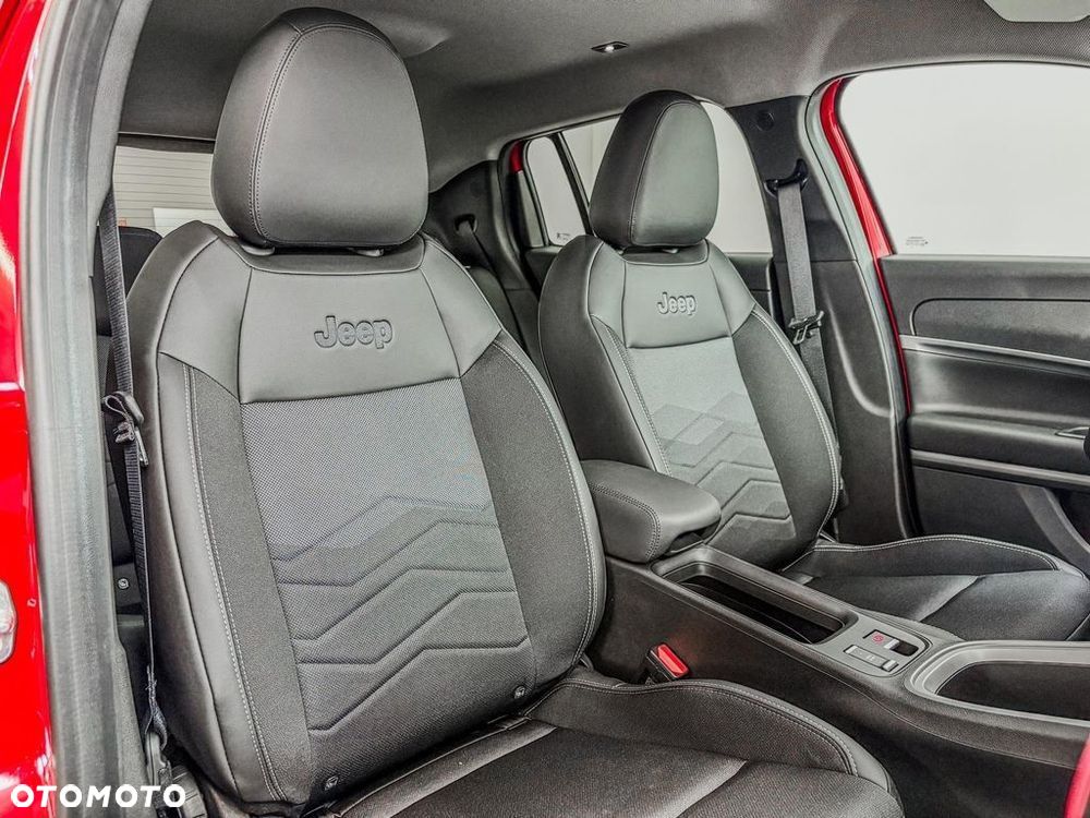 Jeep Avenger 1.2 T3 mHEV Summit FWD eDCT6 - 17
