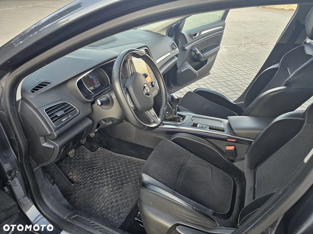 Renault Megane - 11