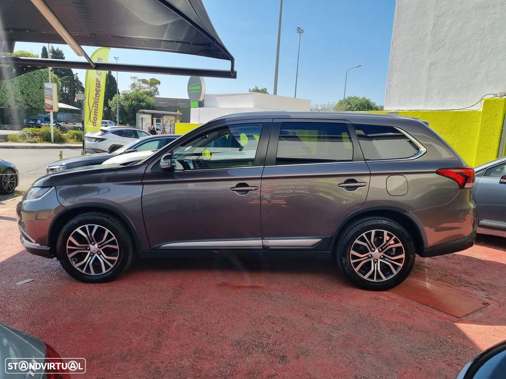 Mitsubishi Outlander 2.2 DI-D Intense - 14