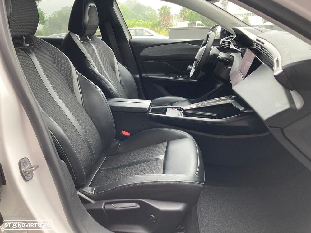 Peugeot 308 SW BlueHDi 130 EAT8 Allure Pack - 34
