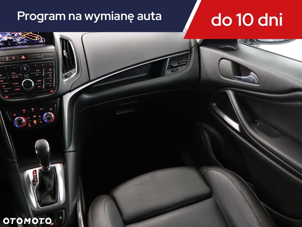 Opel Zafira - 10