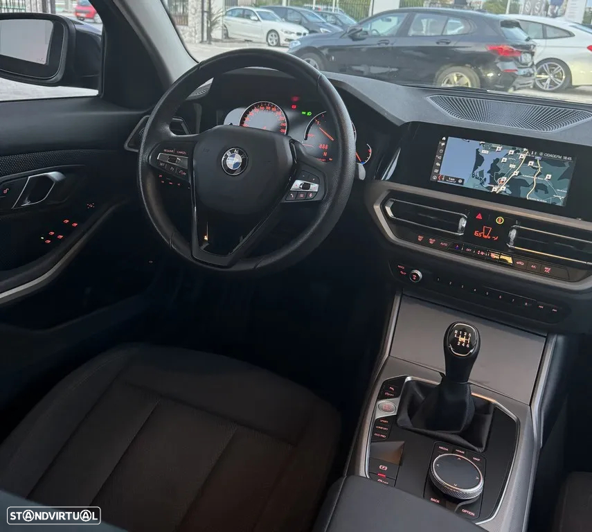 BMW 318 d Touring Line Sport - 13