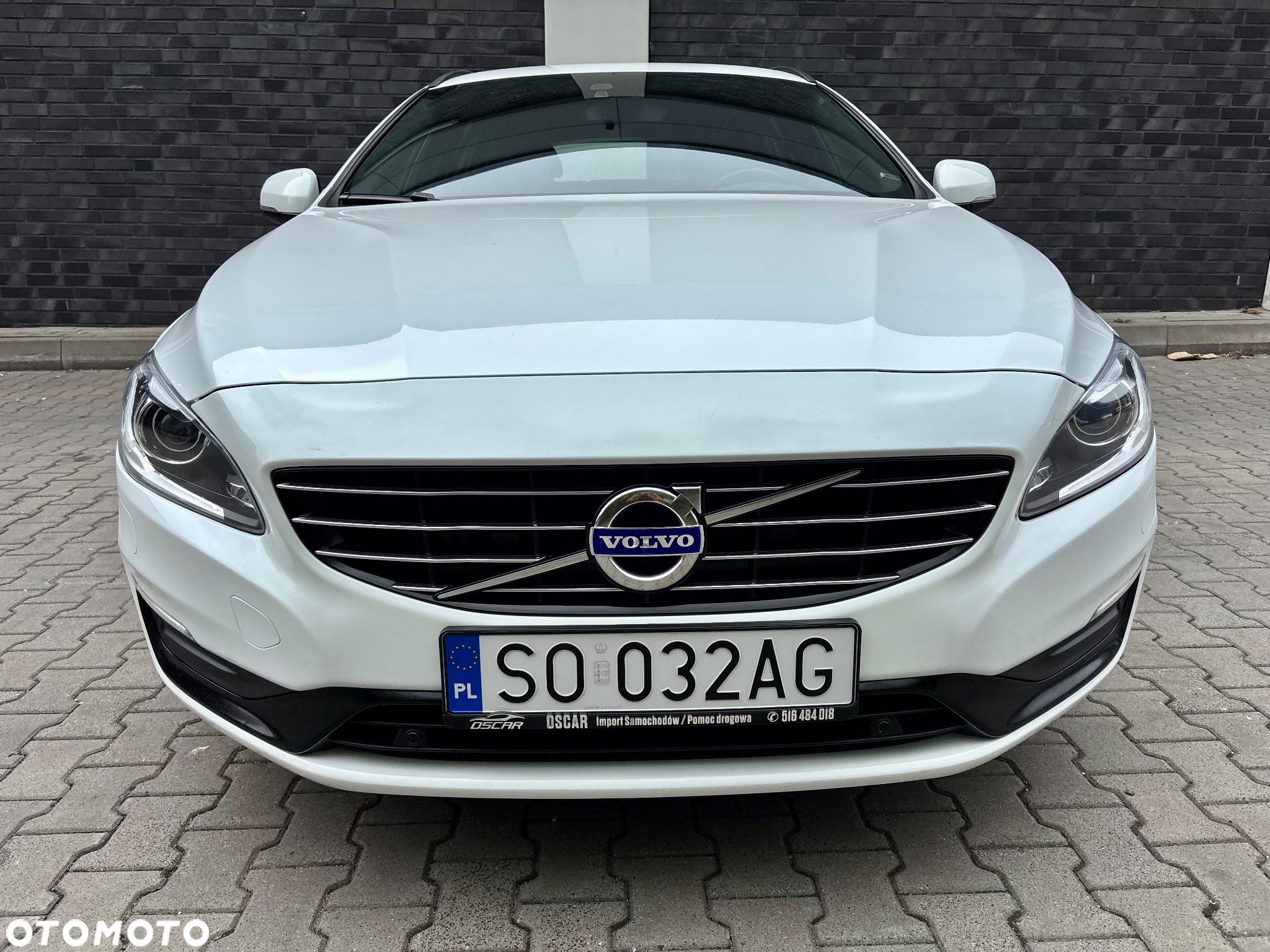 Volvo V60 D4 Drive-E R-Design Kinetic - 9