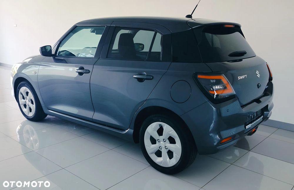 Suzuki Swift 1.2 Dualjet SHVS Premium Plus CVT - 5