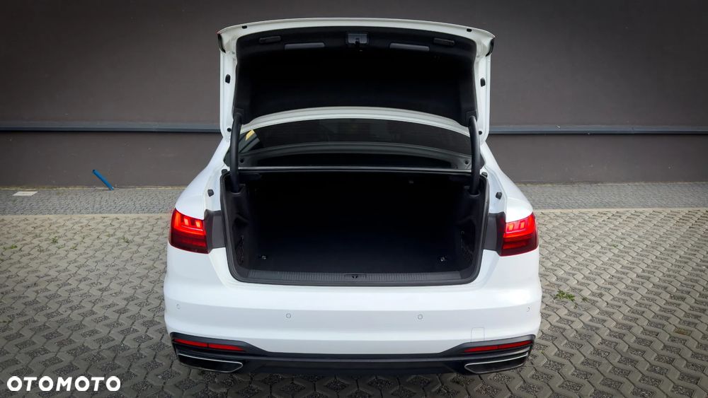 Audi A4 Limousine 40 TFSI quattro S tronic - 7
