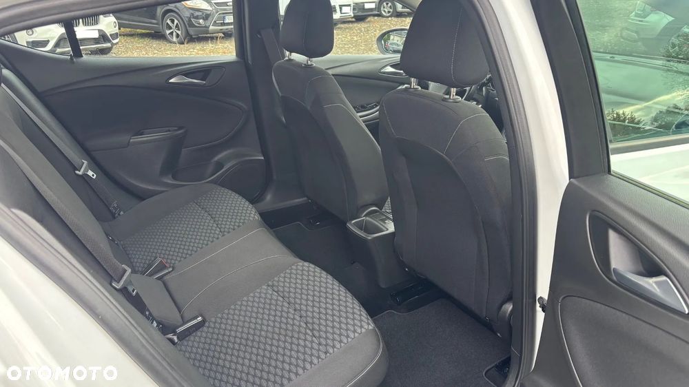 Opel Astra 1.4 Turbo Edition - 23