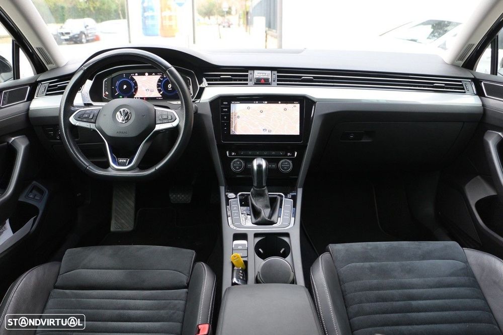 VW Passat 1.4 TSI GTE+ Plug-in - 12