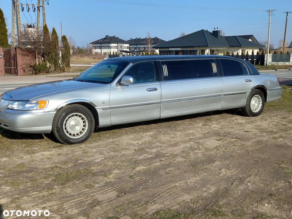 Lincoln Town Car 4.6 STD/Executive - 3