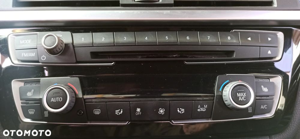 BMW Seria 3 330i Sport Line - 13