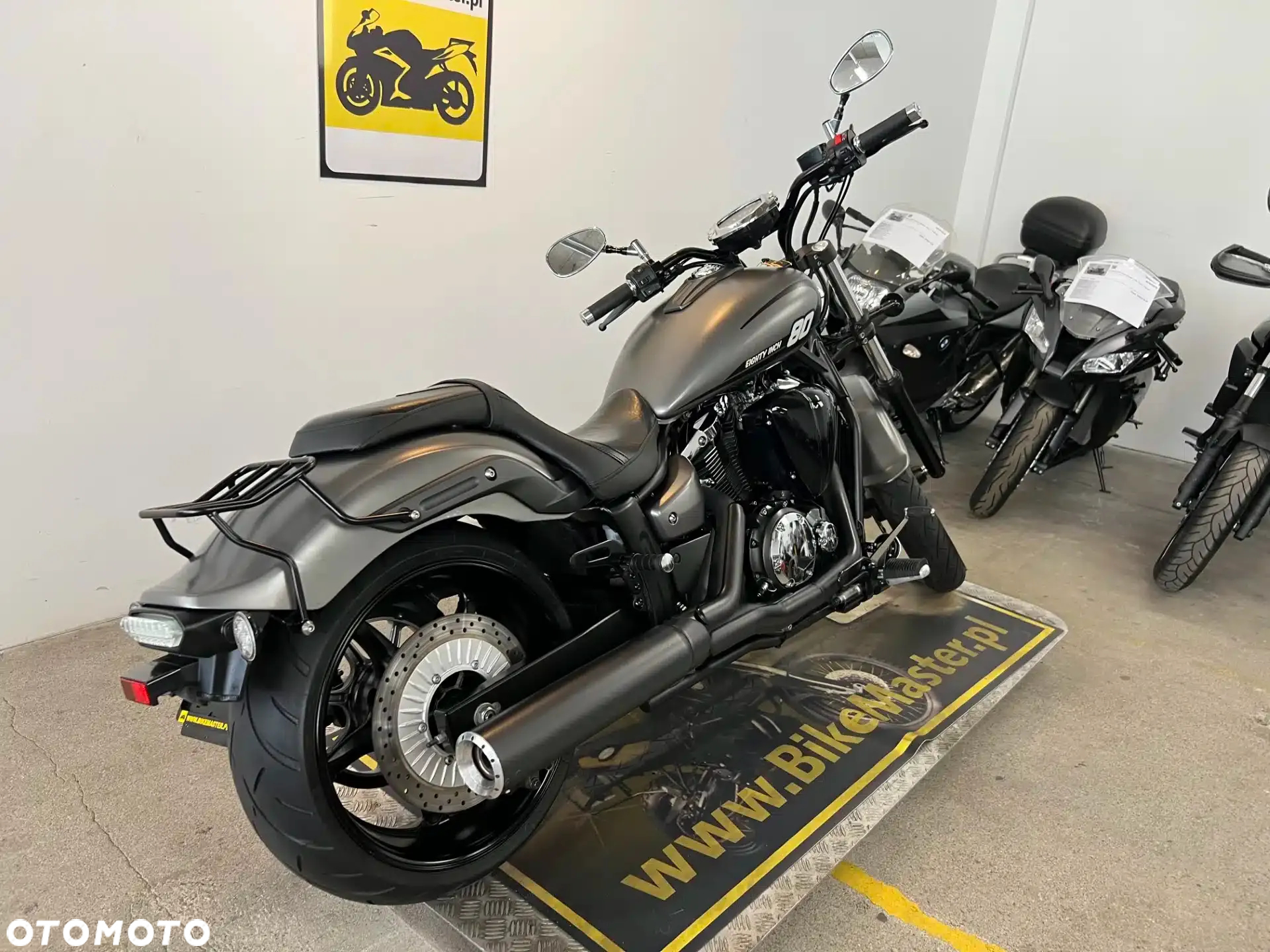 Yamaha XVS - 4