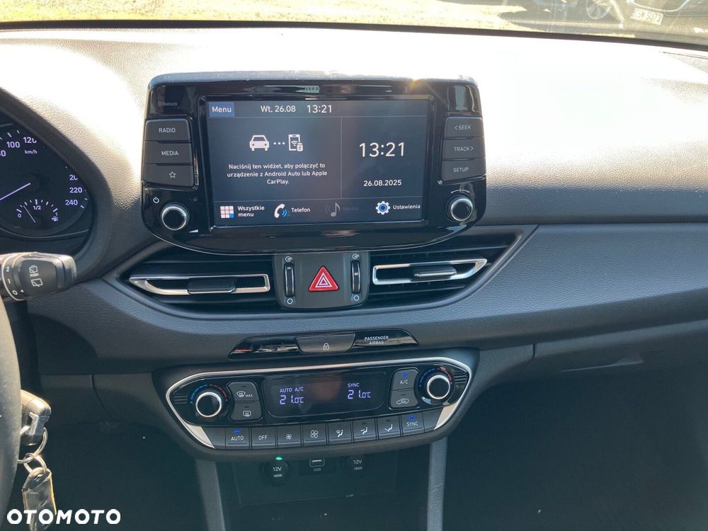 Hyundai i30 1.5 DPI Comfort - 14