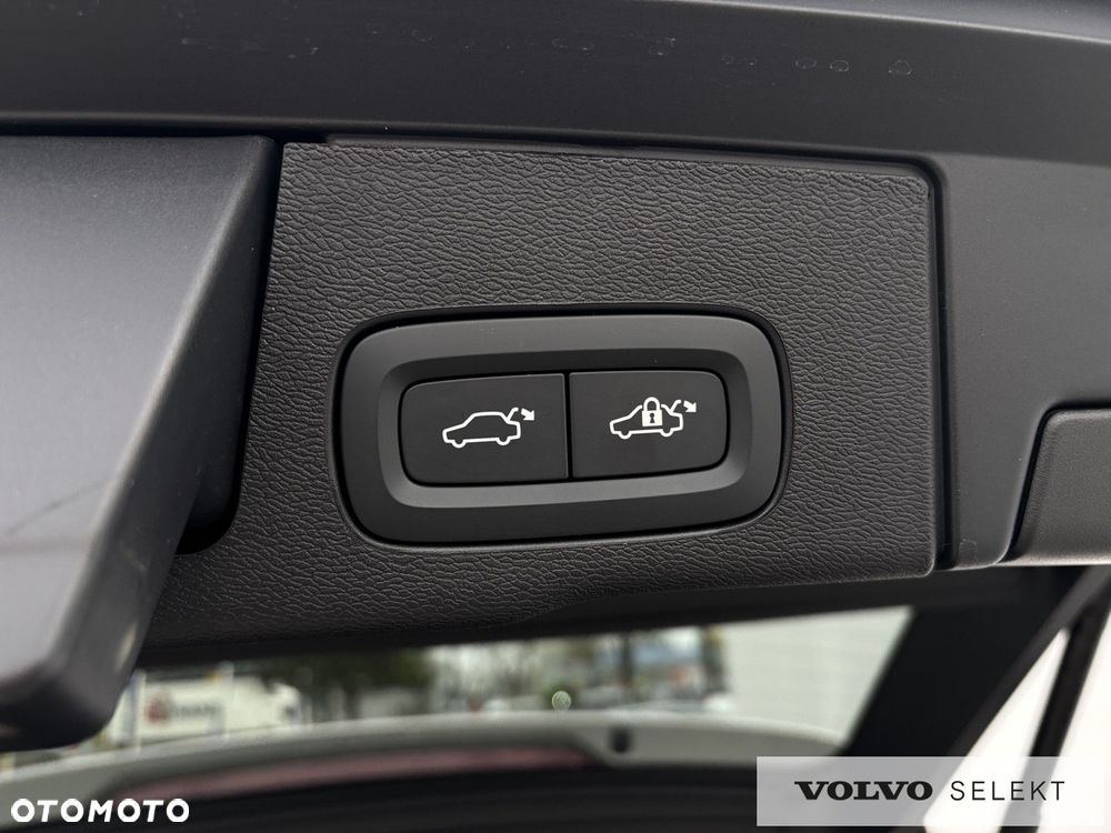 Volvo XC 60 - 25