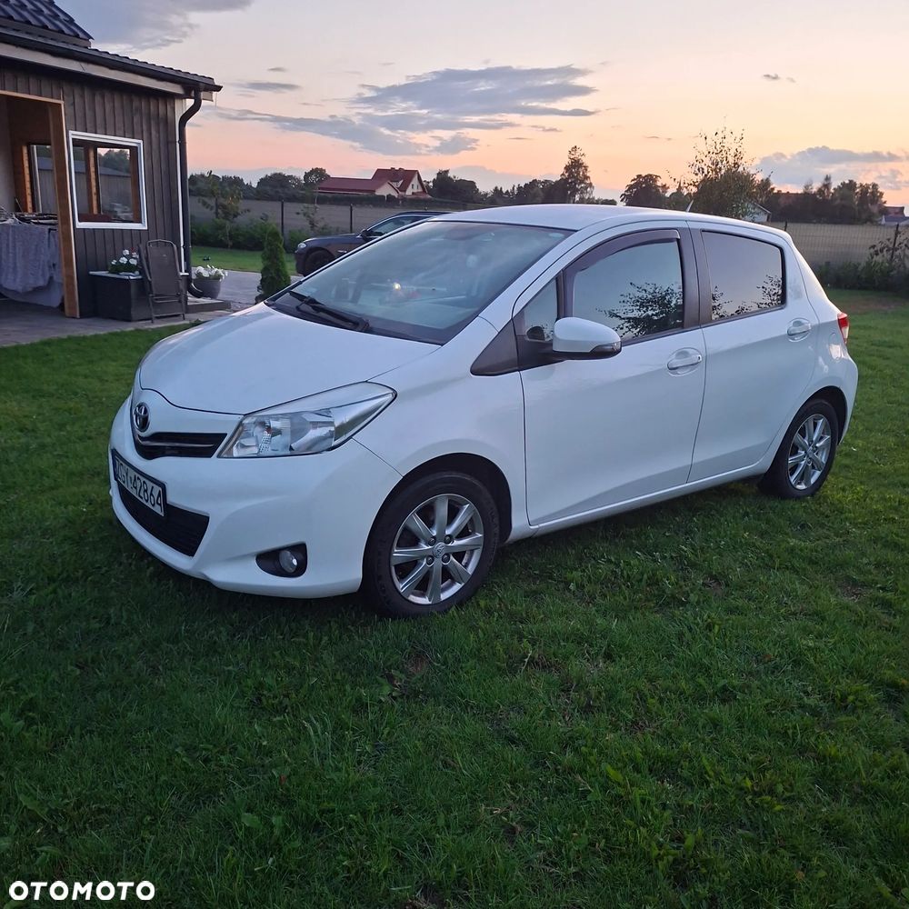 Toyota Yaris 1.4 D-4D Premium - 9