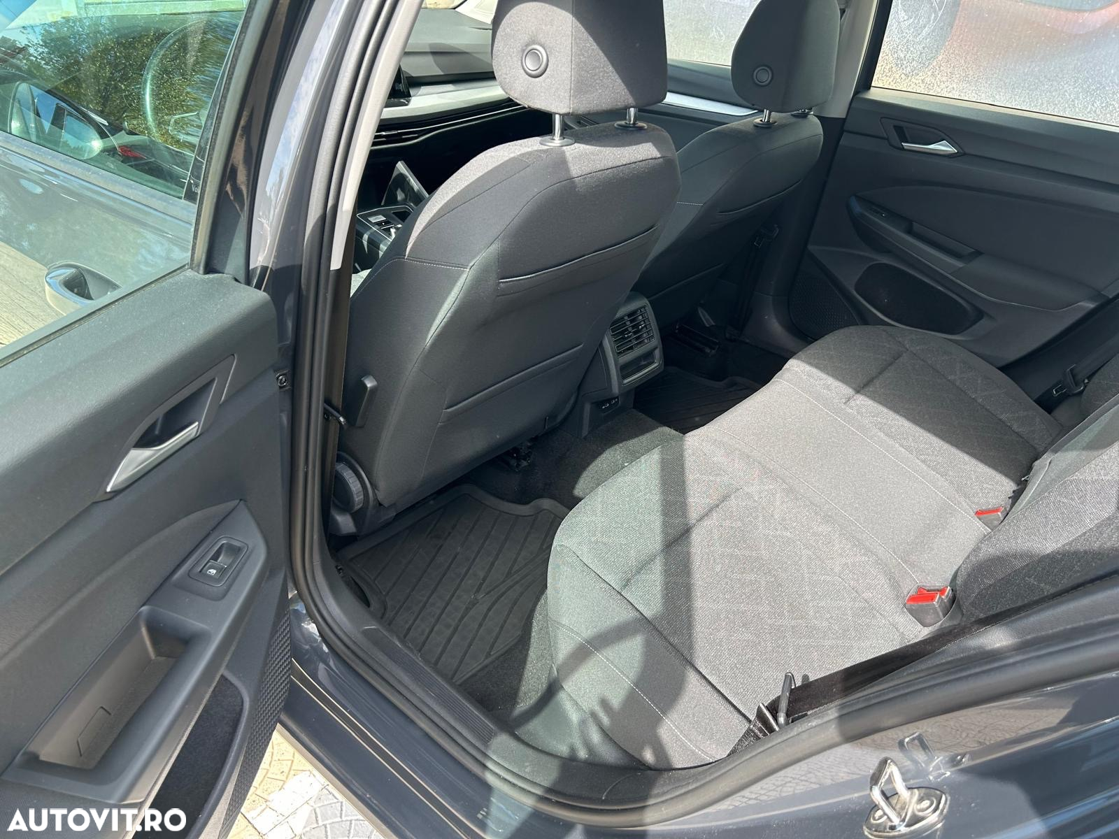 Volkswagen Golf Variant 2.0 TDI 116CP DSG Life - 24