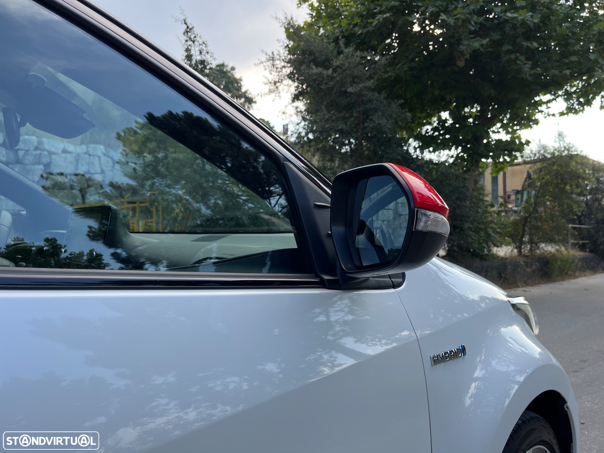 Toyota Yaris 1.5 HDF Premier Edition - 26