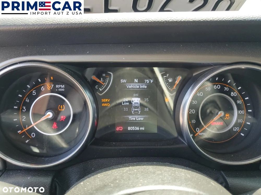 Jeep Wrangler - 9
