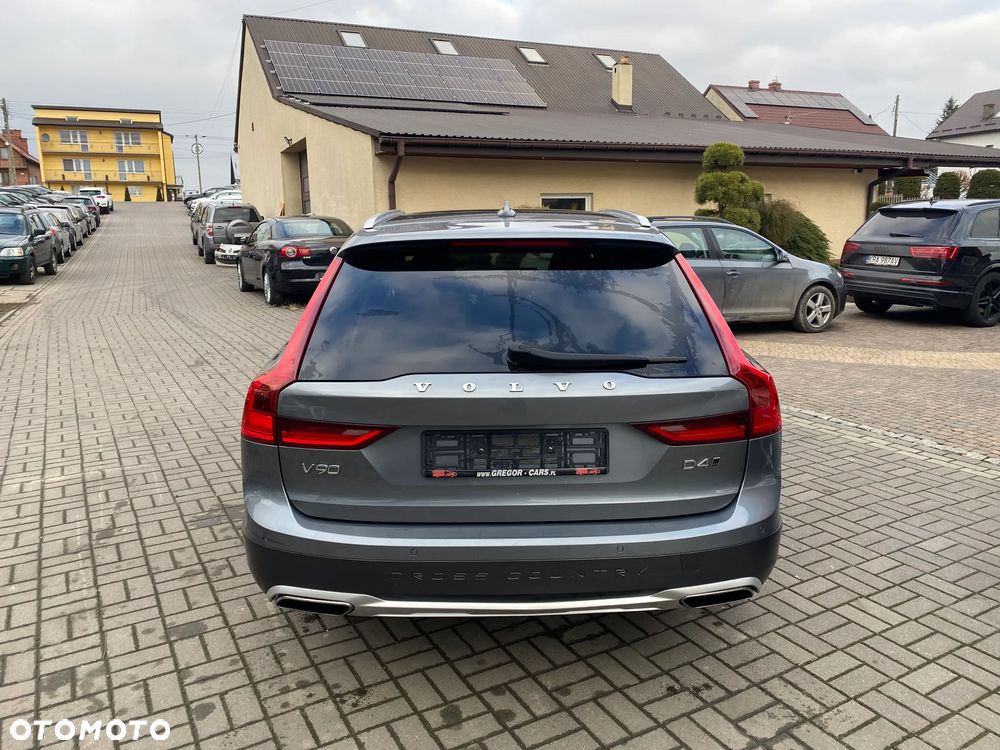 Volvo V90 Cross Country D4 AWD Geartronic Pro - 5